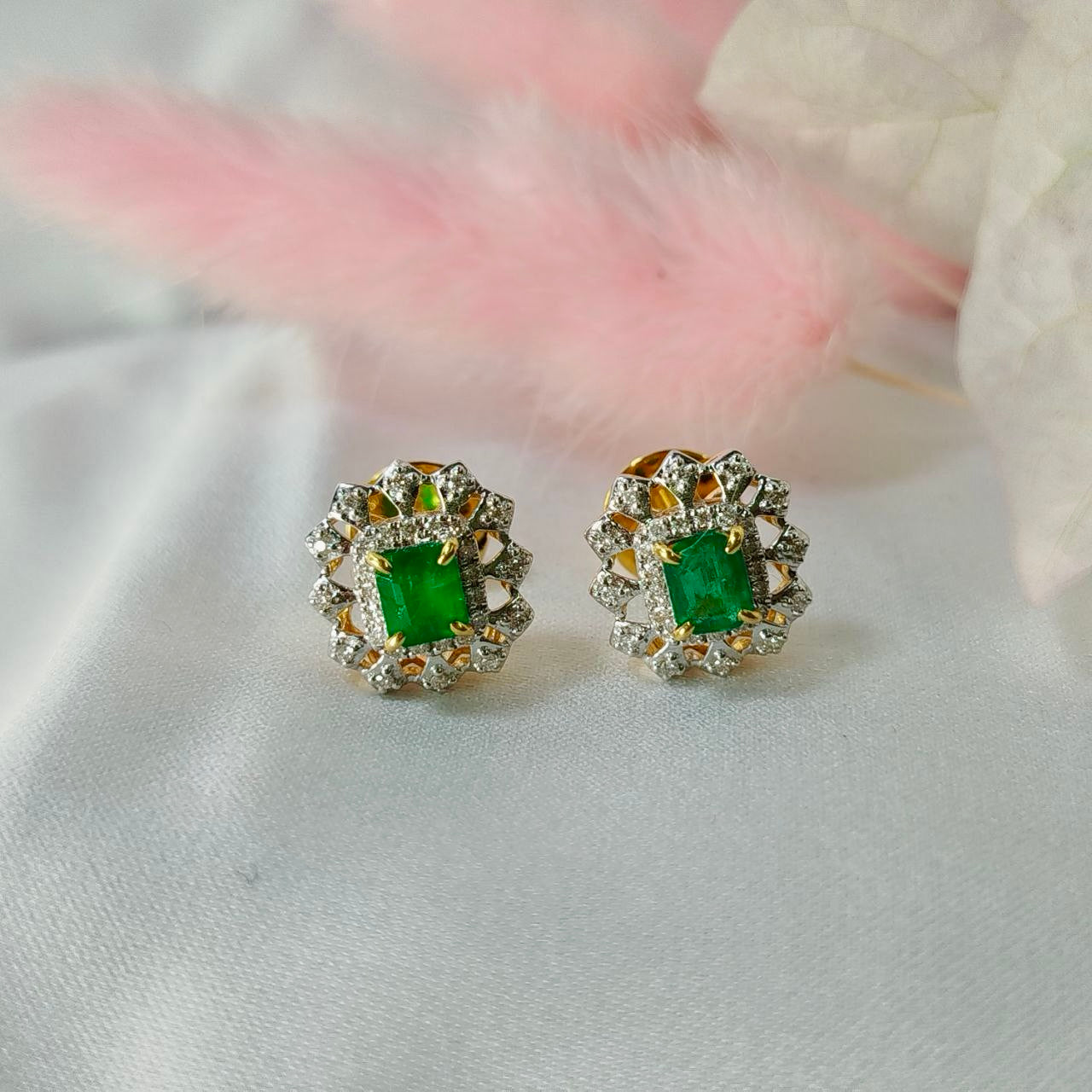 Brilliant 1.6 Carats Columbia Emerald Gem Earrings