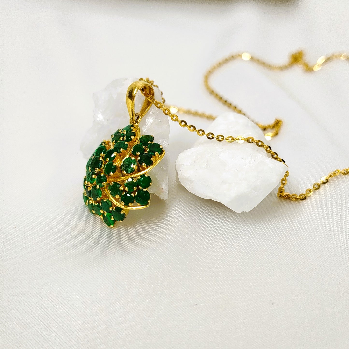Natural Emerald Pendant with 18K Gold