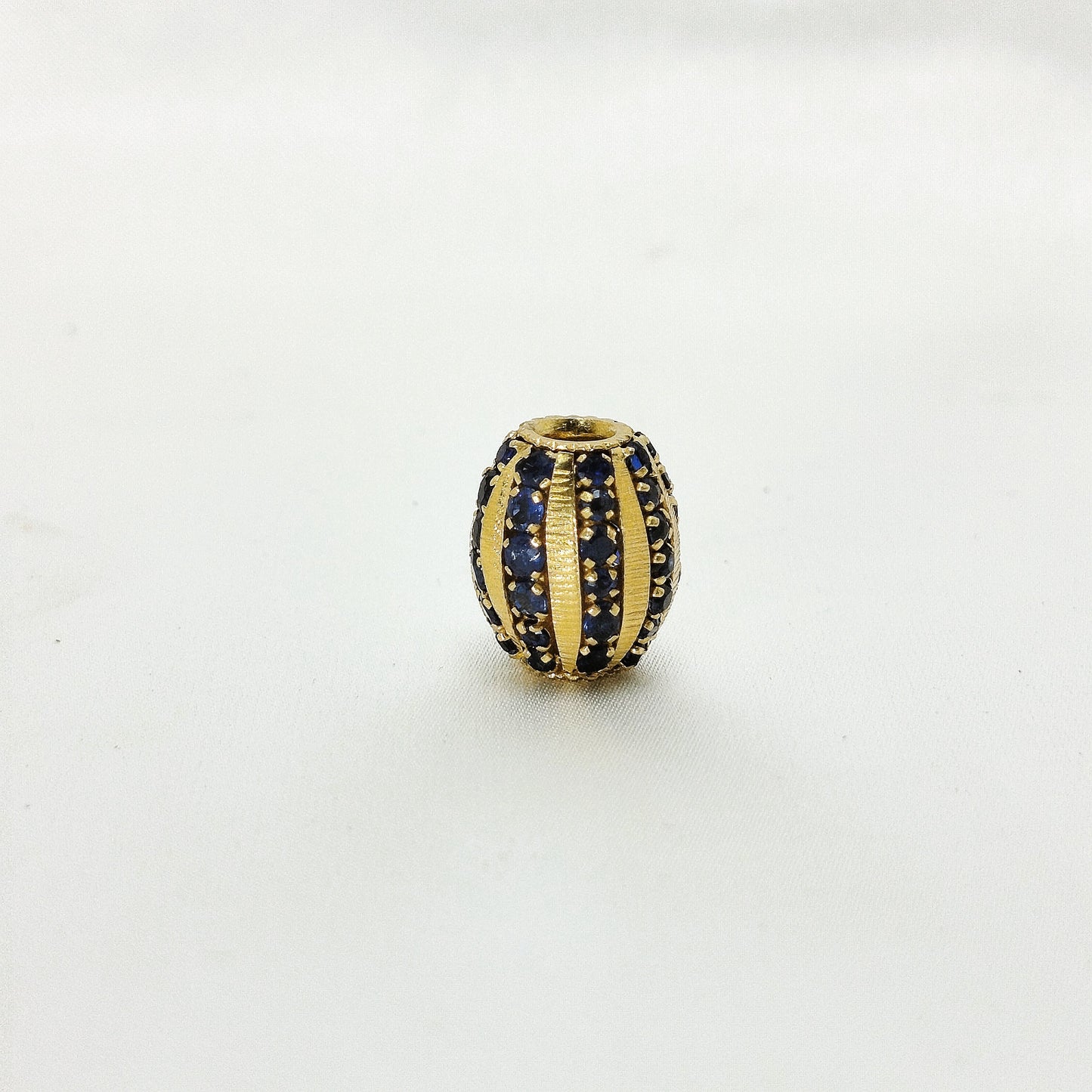 Blue Sapphire Pendant with 18K Gold