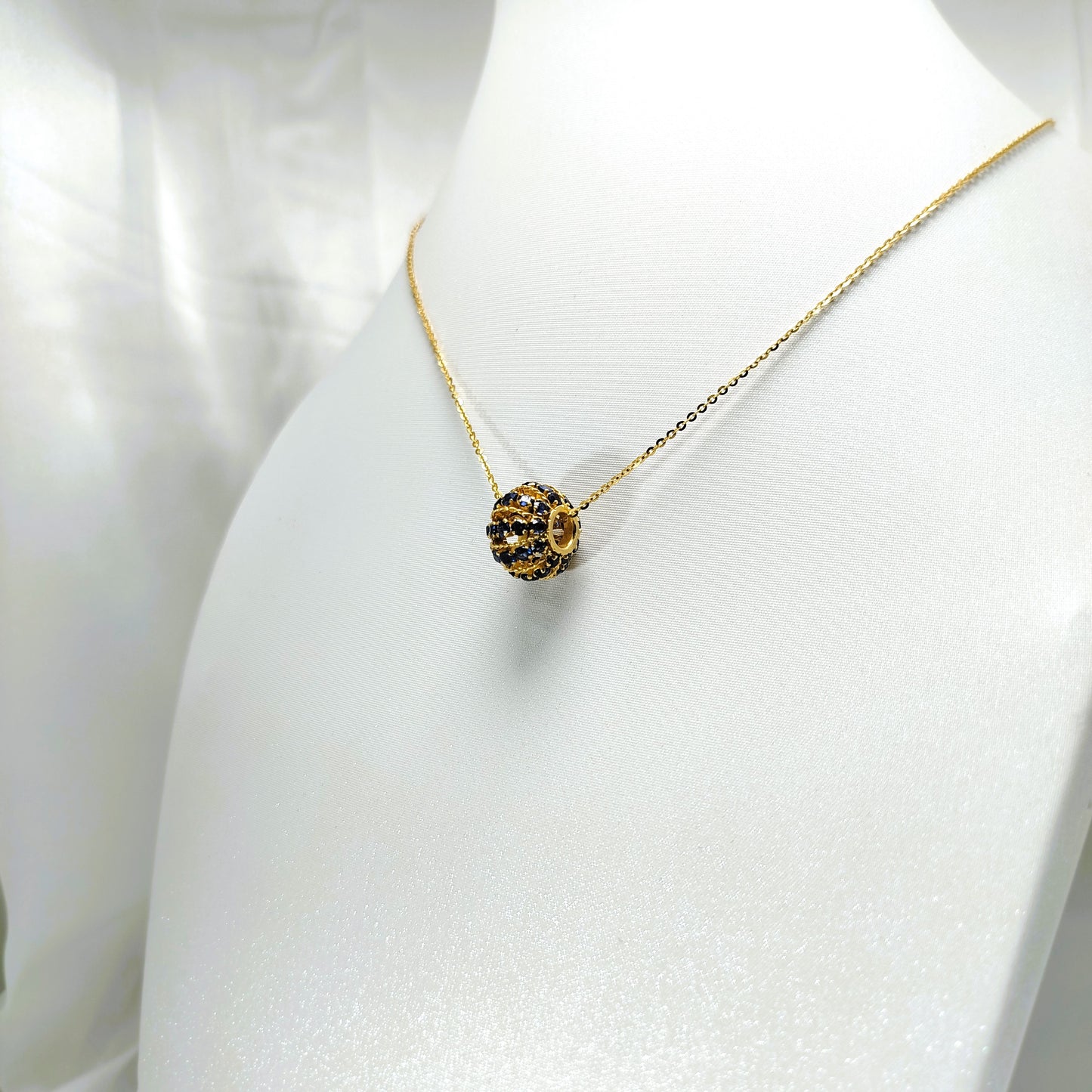 Blue Sapphire Pendant with 18K Gold