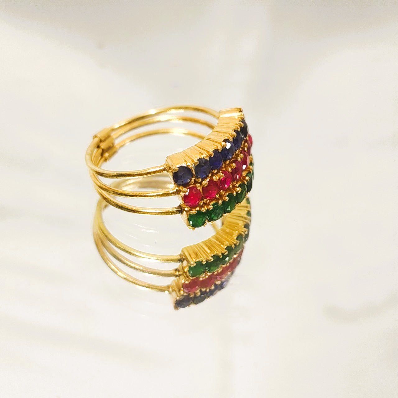 Ring made of three precious gems -Trinity Glow