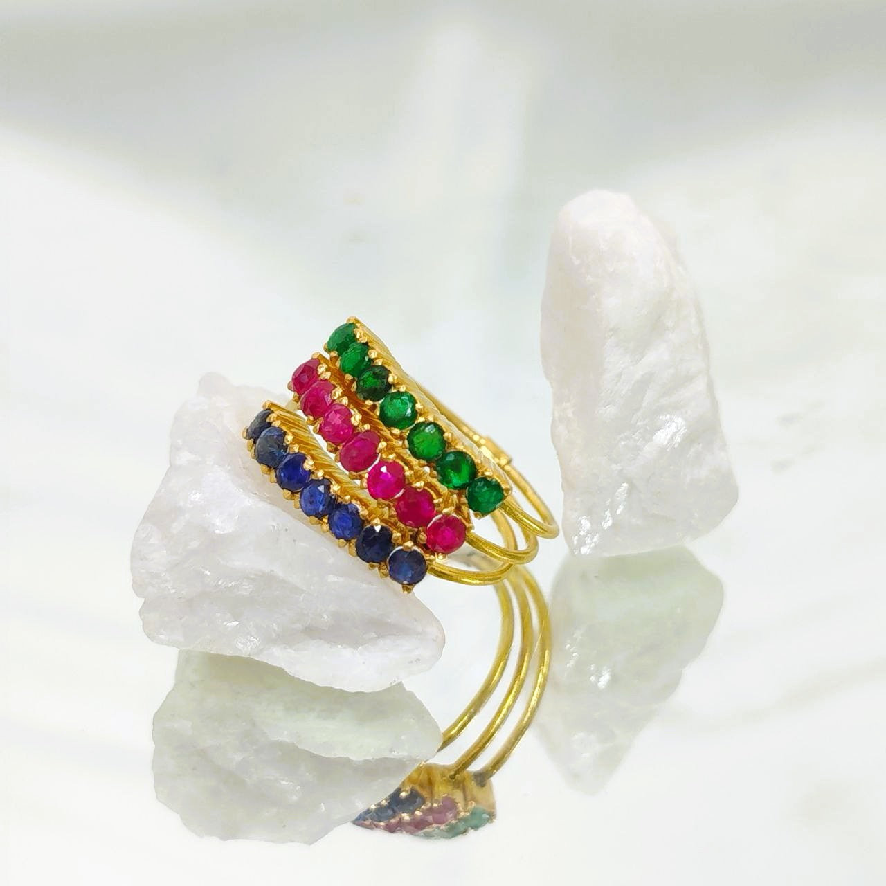 Ring made of three precious gems -Trinity Glow