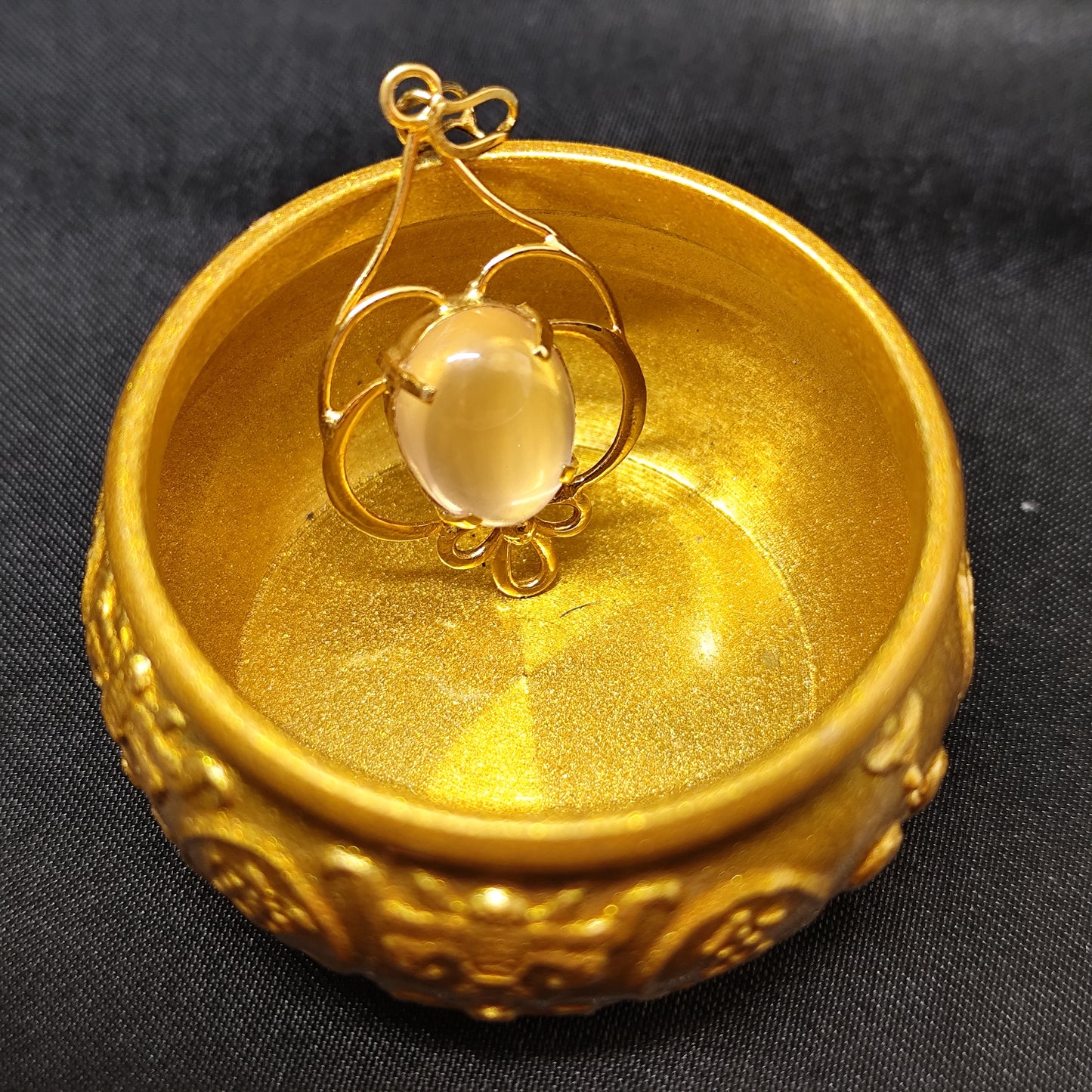 Rose Quartz with 18K Gold