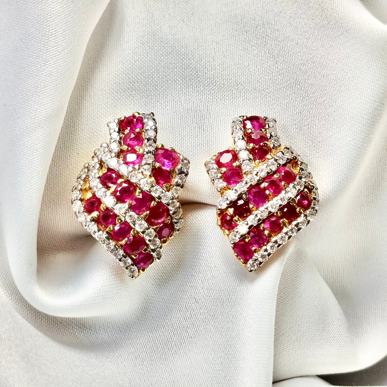 Burmese Ruby with Diamond Earring 18K Yellow Gold