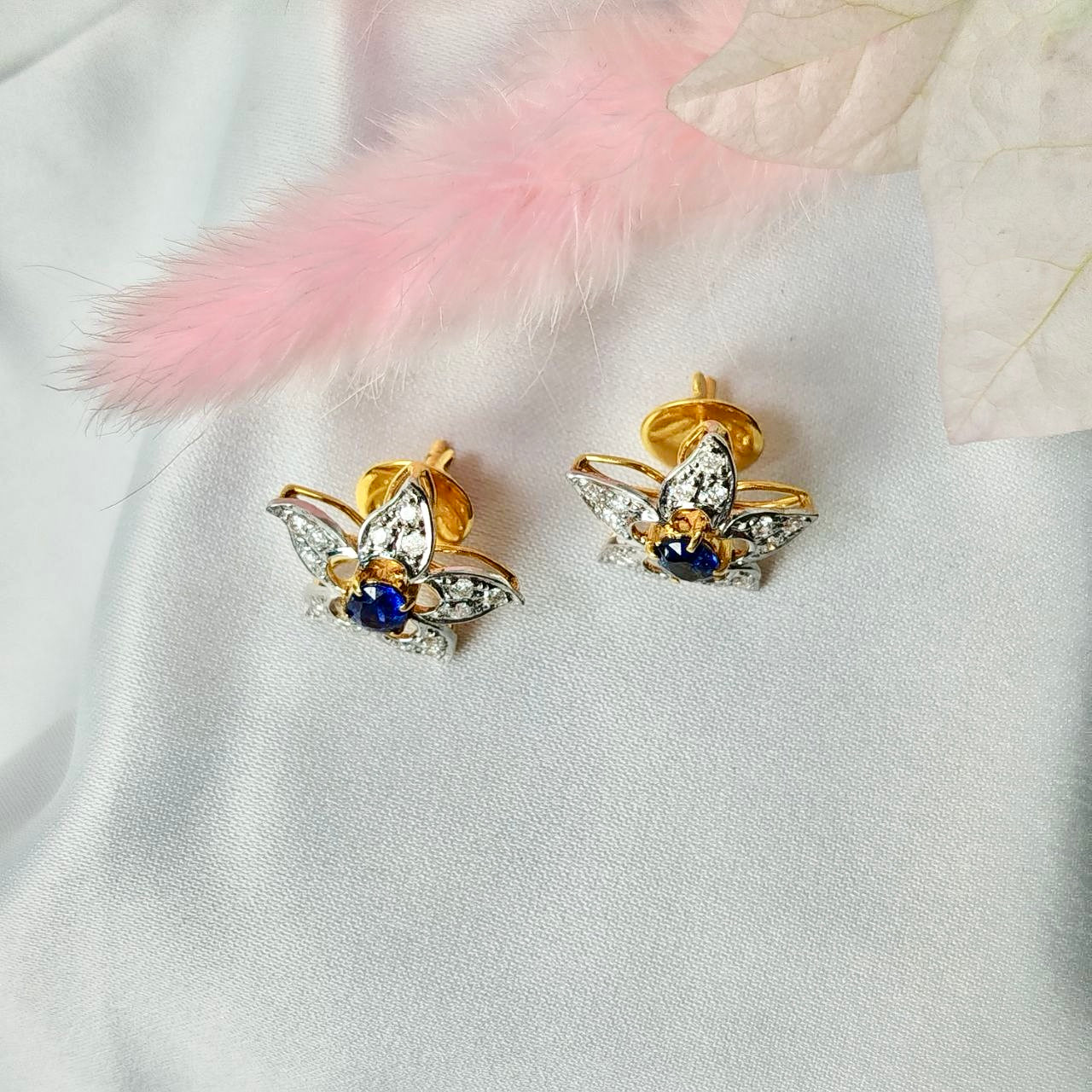 Sapphire with Diamond Earring 18K Yellow Gold