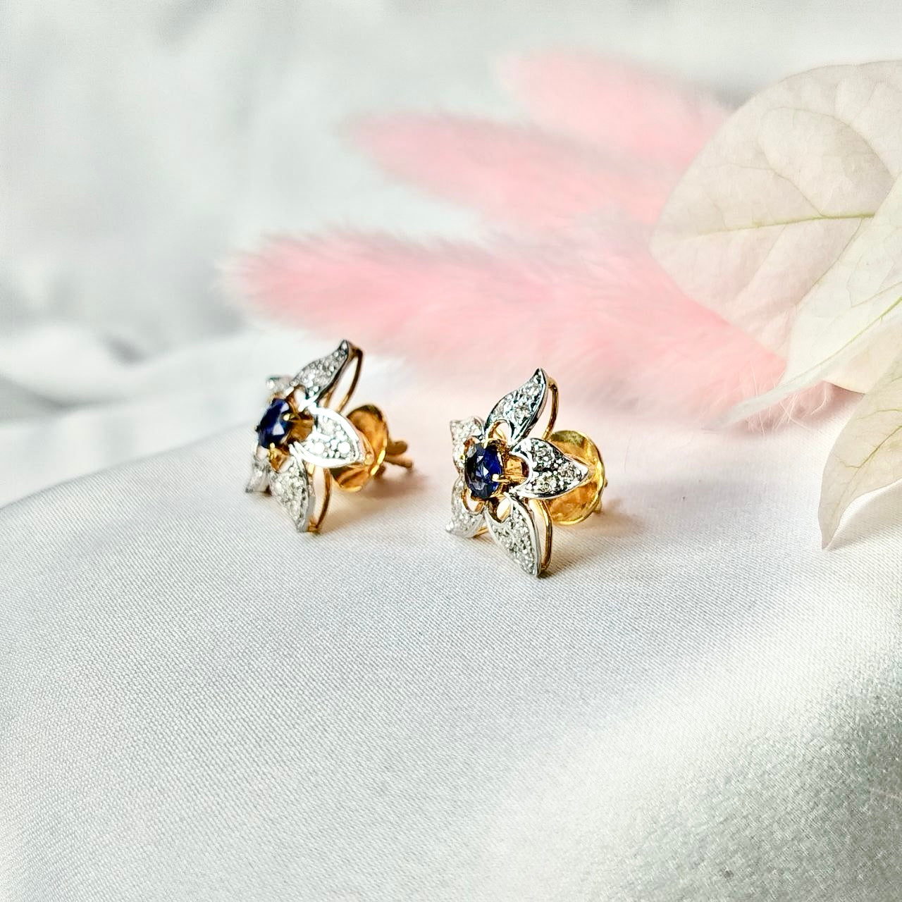 Sapphire with Diamond Earring 18K Yellow Gold