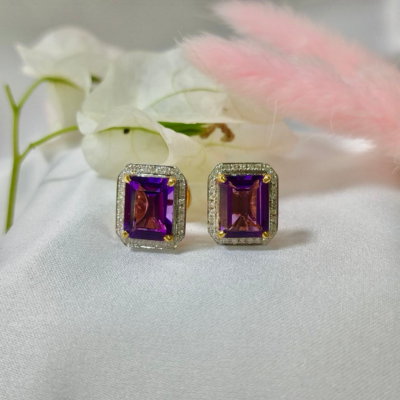Brilliant 4.15 Carats Amethyst Gem Earrings