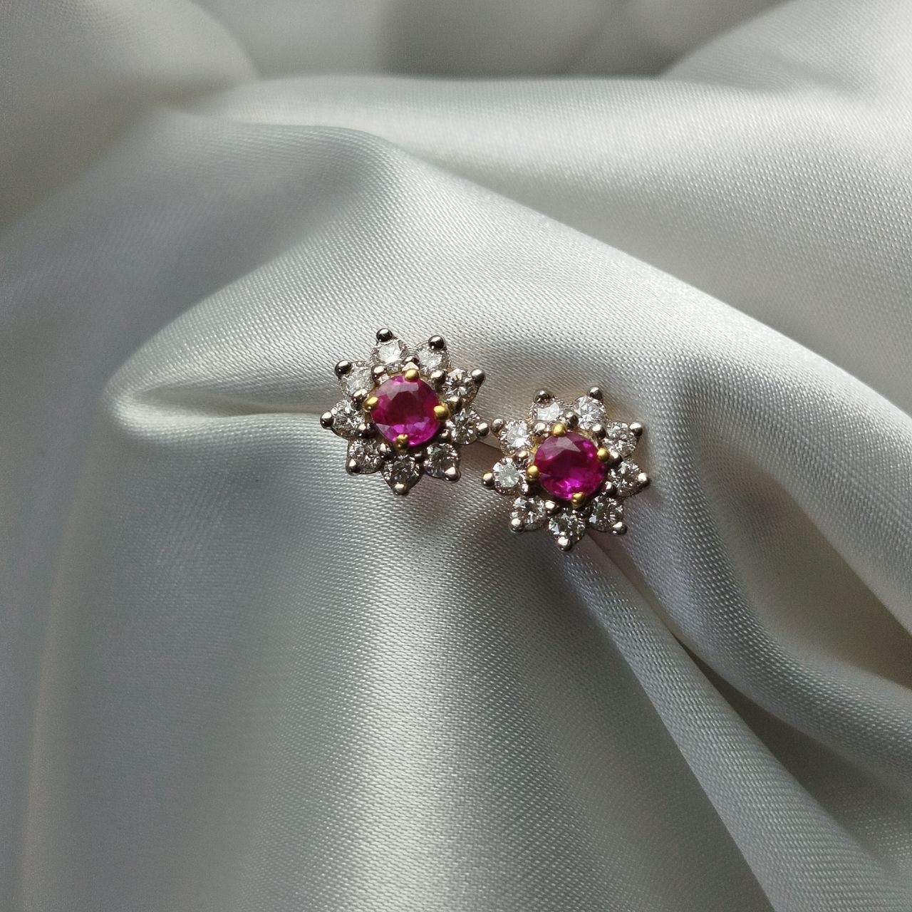 Burmese Ruby 0.4 Carats  with Diamond Earring 18K Yellow Gold