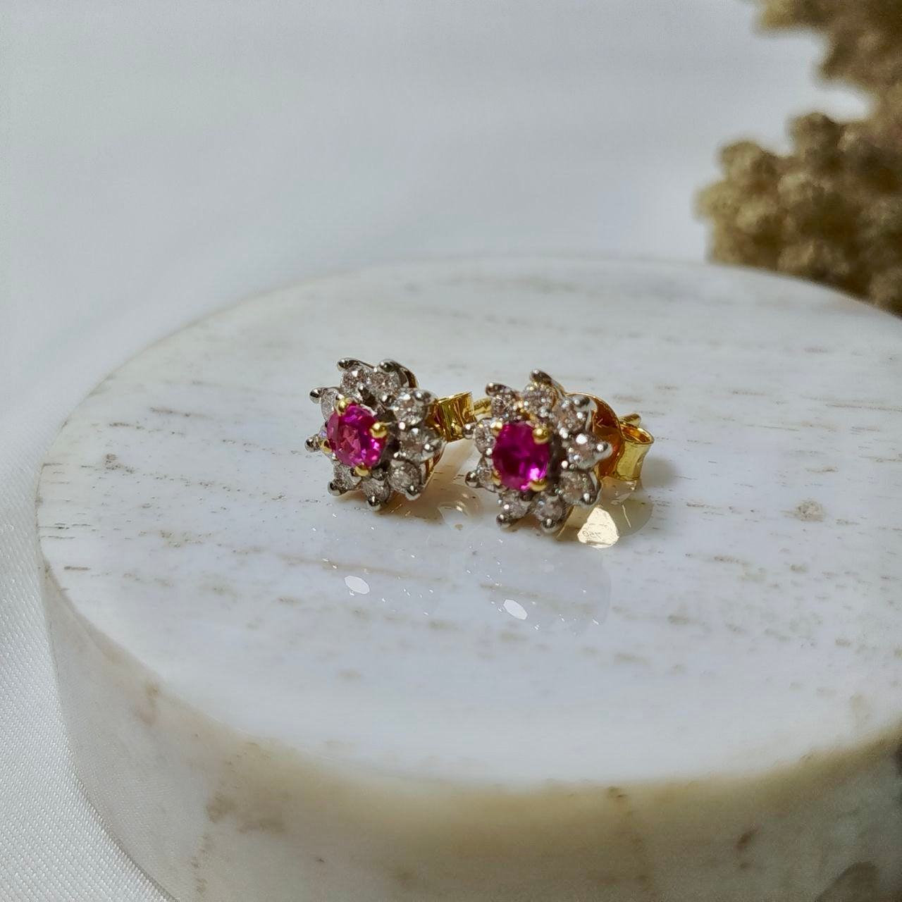 Burmese Ruby 0.4 Carats  with Diamond Earring 18K Yellow Gold
