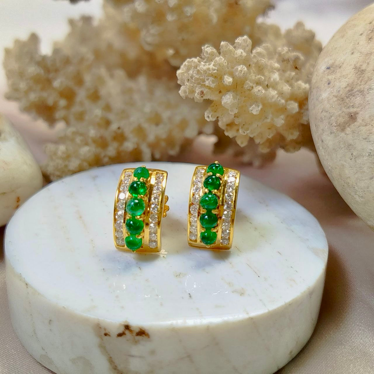 Emerald with Diamond Earring 18K Yellow Gold