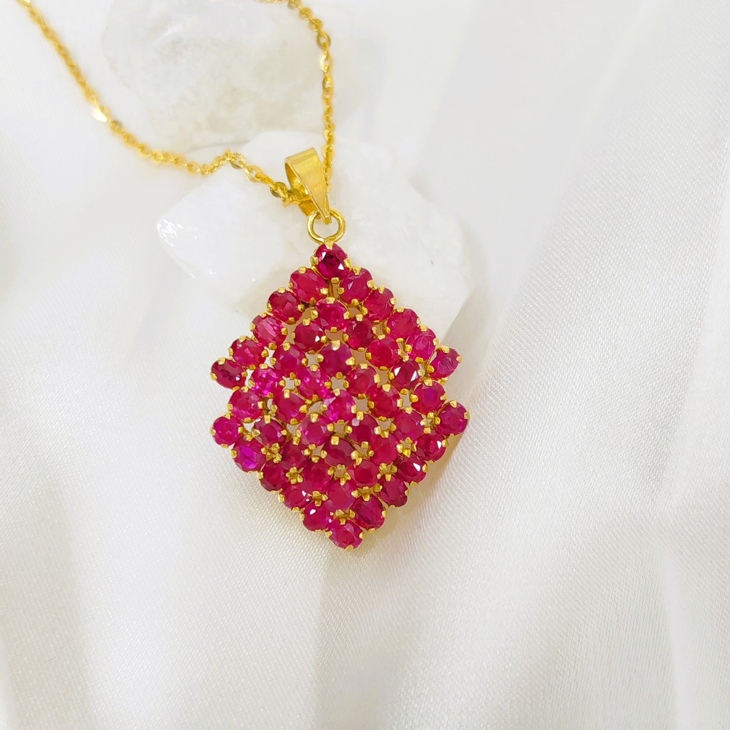 Natural Burmese Ruby Pendant with 18K Gold