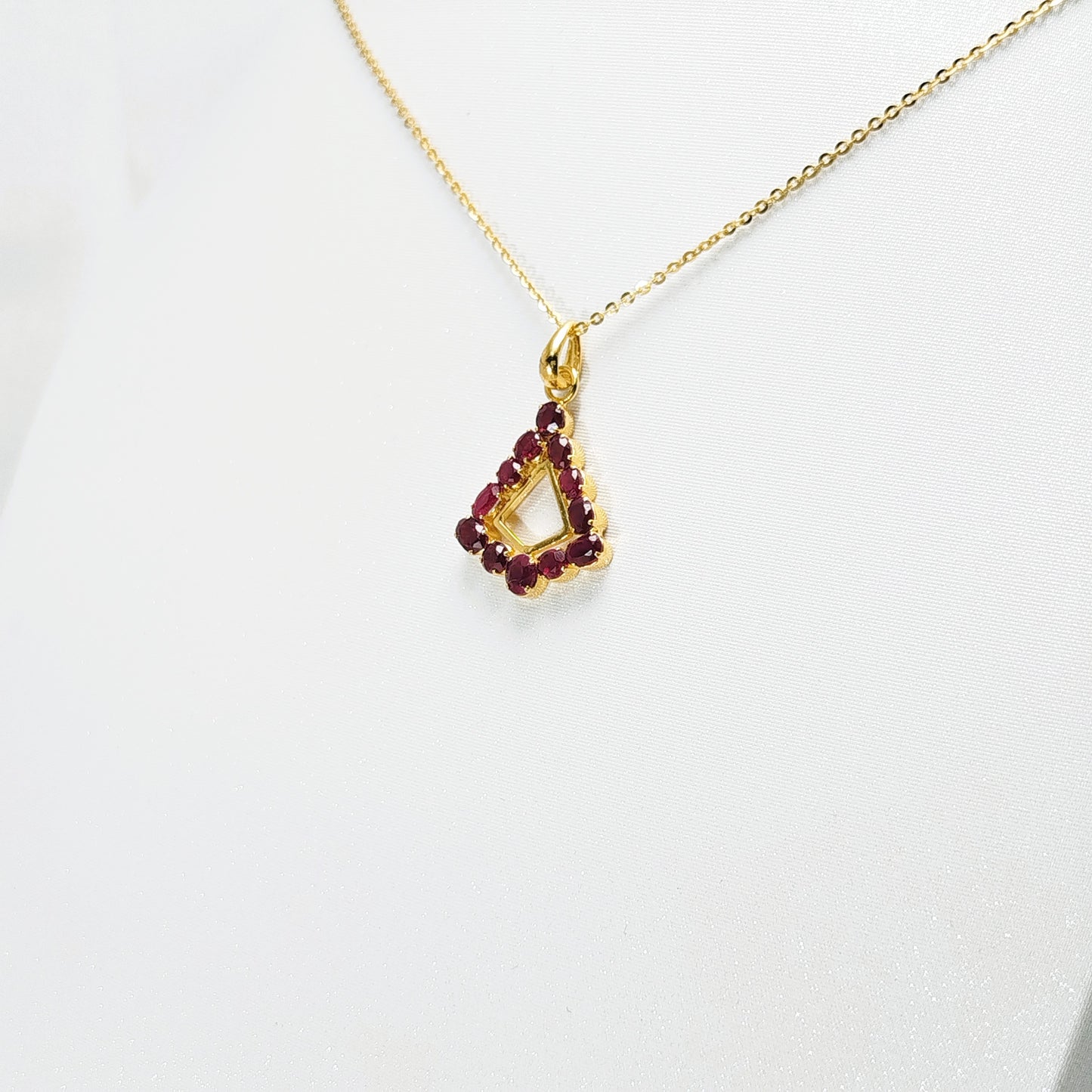 Natural Burmese Ruby Pendant with 18K Gold