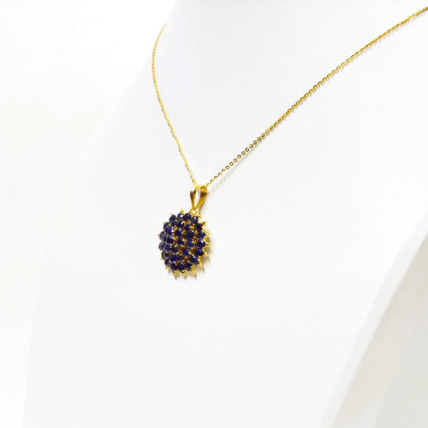 Blue Sapphire Pendant with 18K Gold