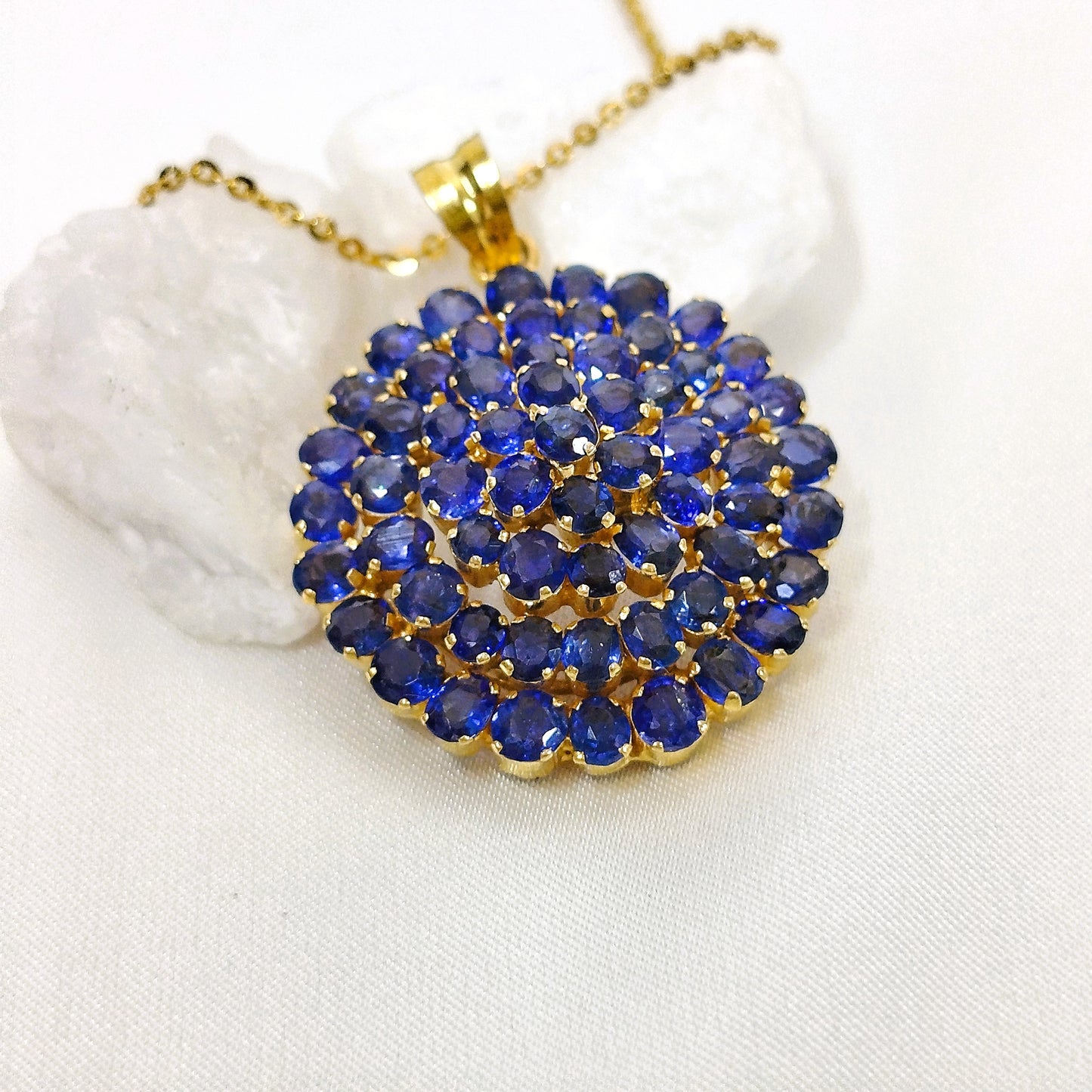 Blue Sapphire Pendant with 18K Gold