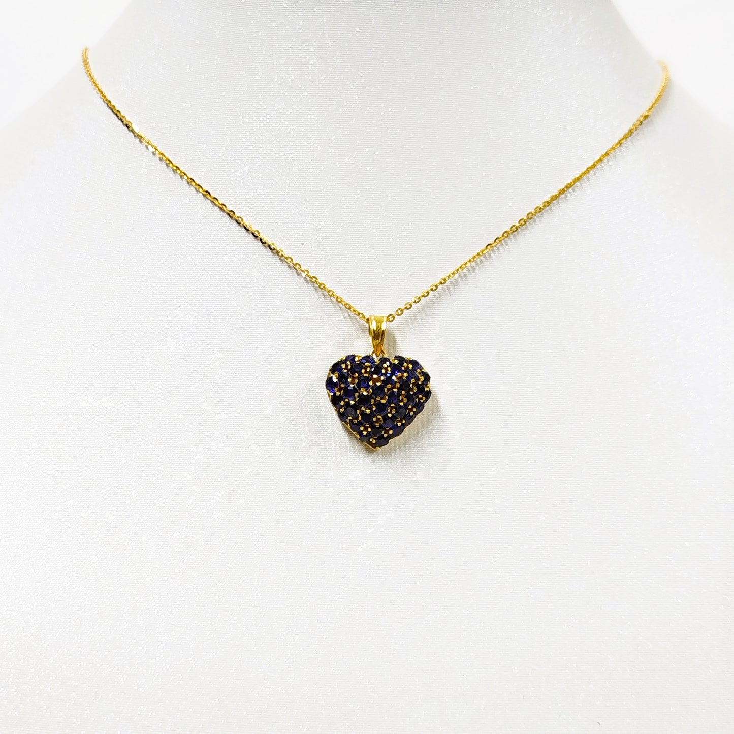 Blue Sapphire Pendant with 18K Gold