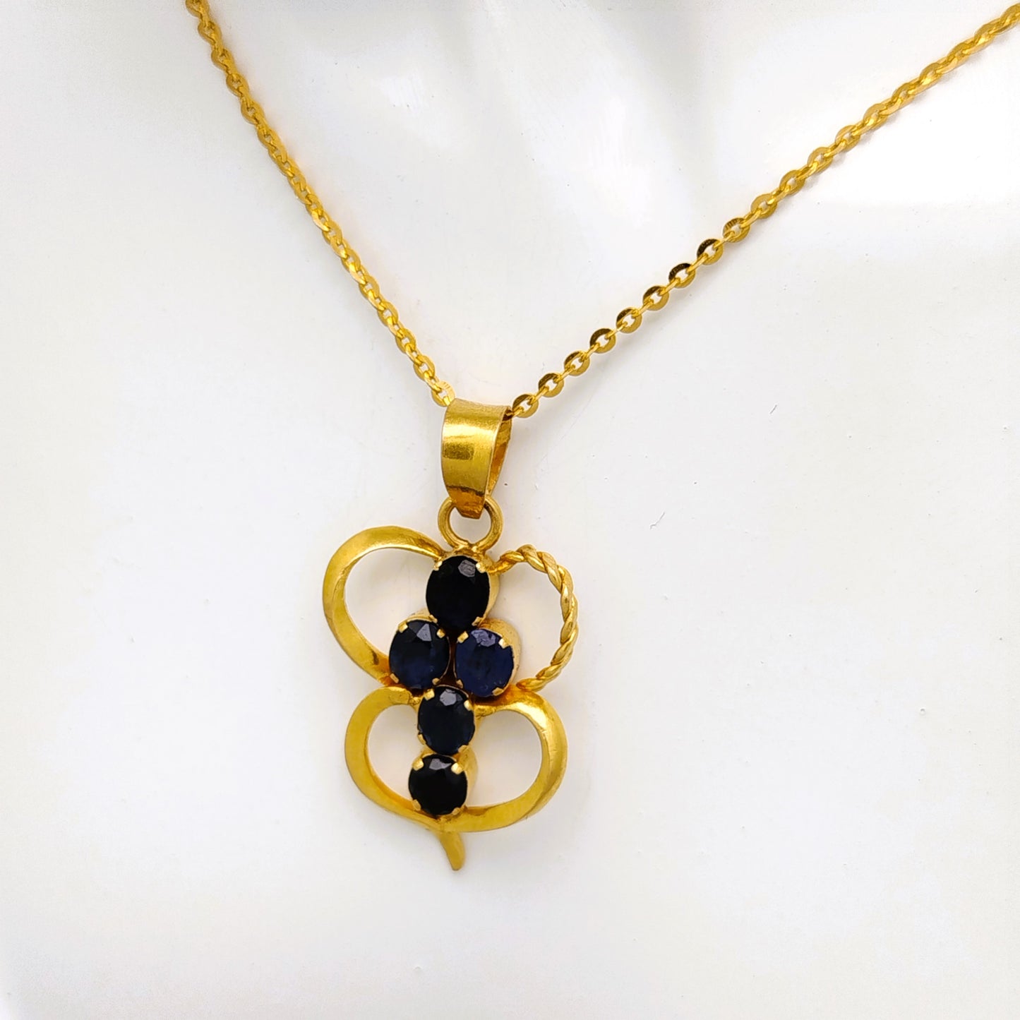 Blue Sapphire Pendant with 18K Gold